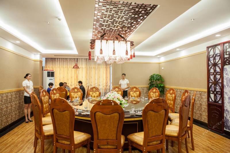 Wudangshan Jianpuzhai Hotel Danjiangkou Esterno foto