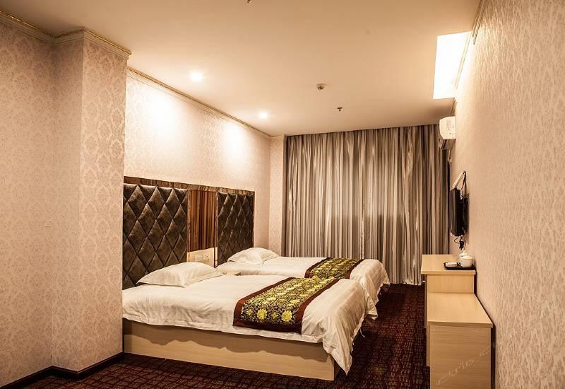 Wudangshan Jianpuzhai Hotel Danjiangkou Esterno foto